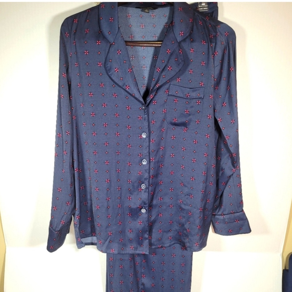 Banana Republic Satin Dark Blue pajama set size Small